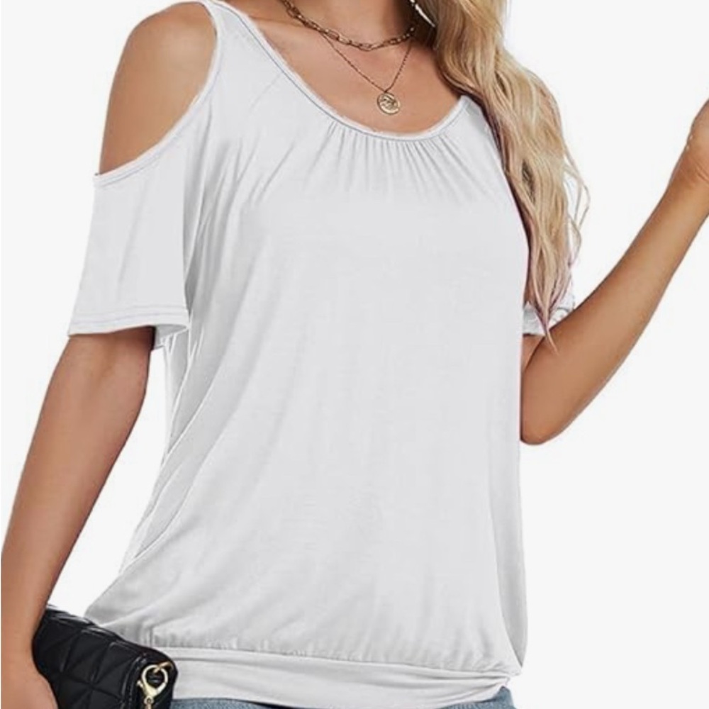 NORACORA  Women's White Cold Shoulder Top